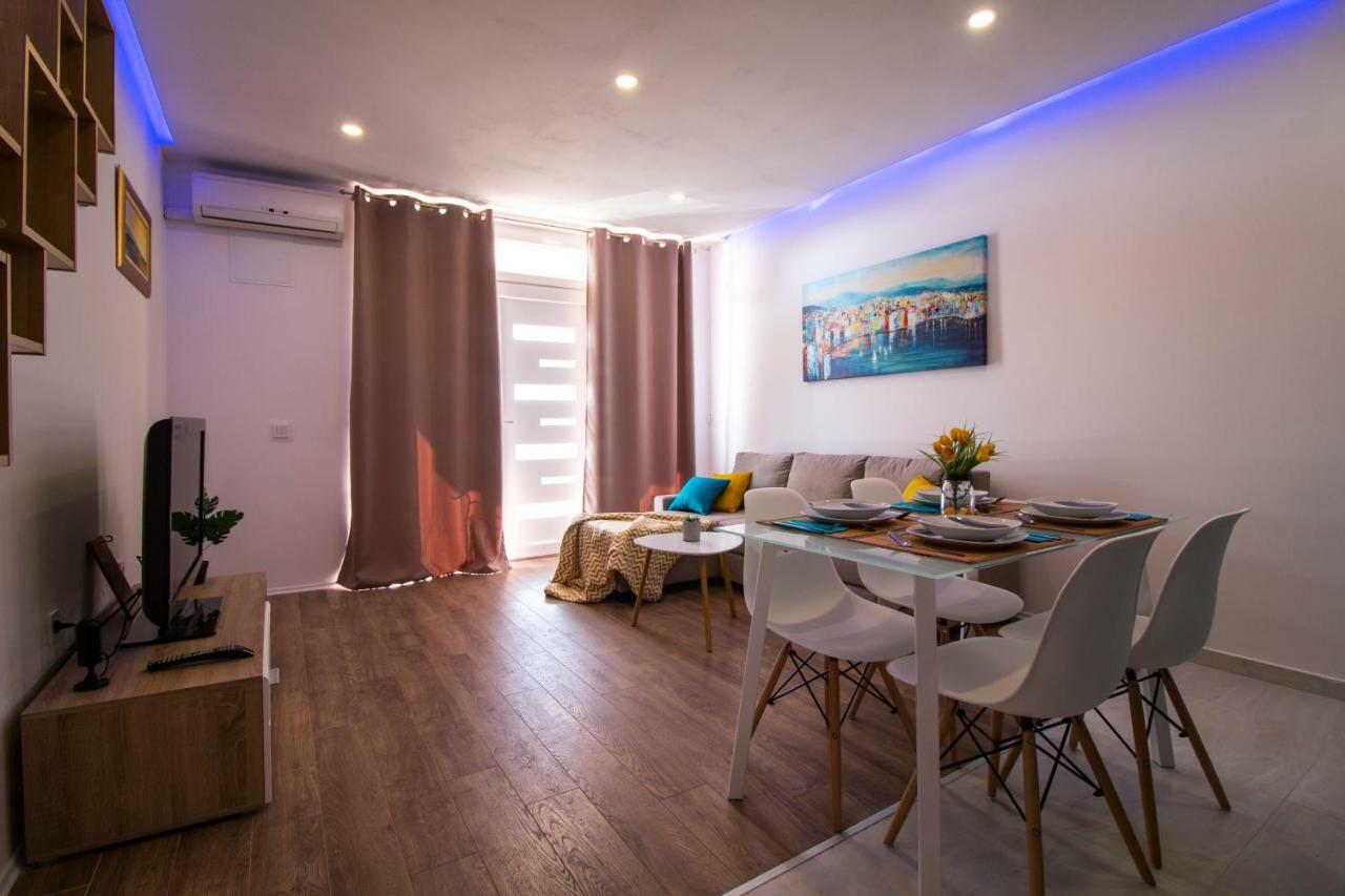 Blue Sun Apartment